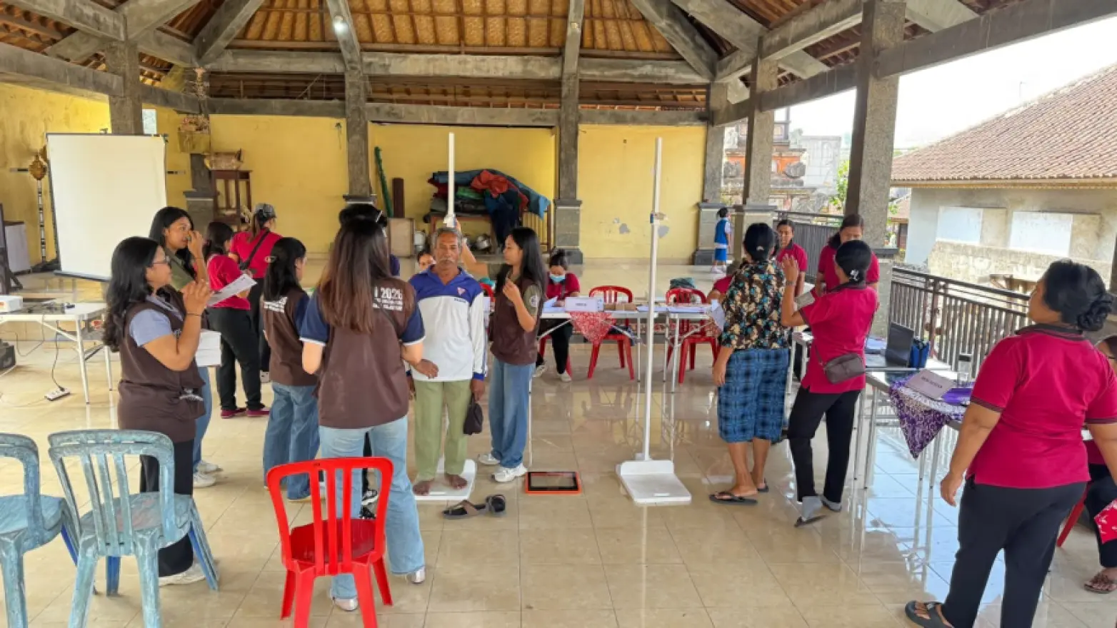 POSYANDU SIKLUS HIDUP DI WILAYAH BR BUGBUGAN DAN BR ANYAR