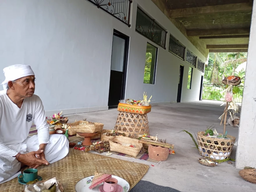 ULAP AMBE GEDUNG TK TRI KUMARA SHANTI