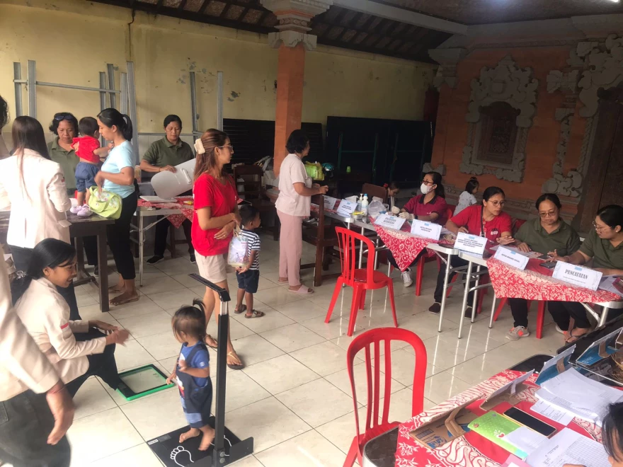 POSYANDU SIKLUS HIDUP DI WILAYAH BR TENGAH SEMETON
